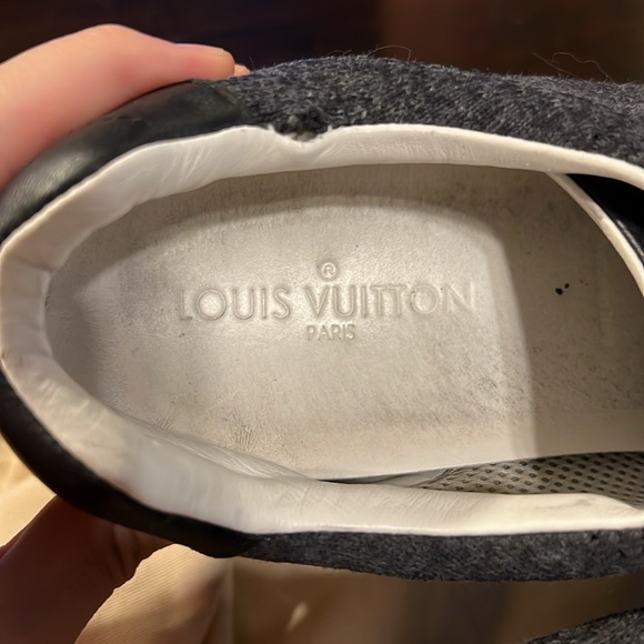 Louis Vuitton Run Away Sneaker Size 10 - Picture 4 of 7